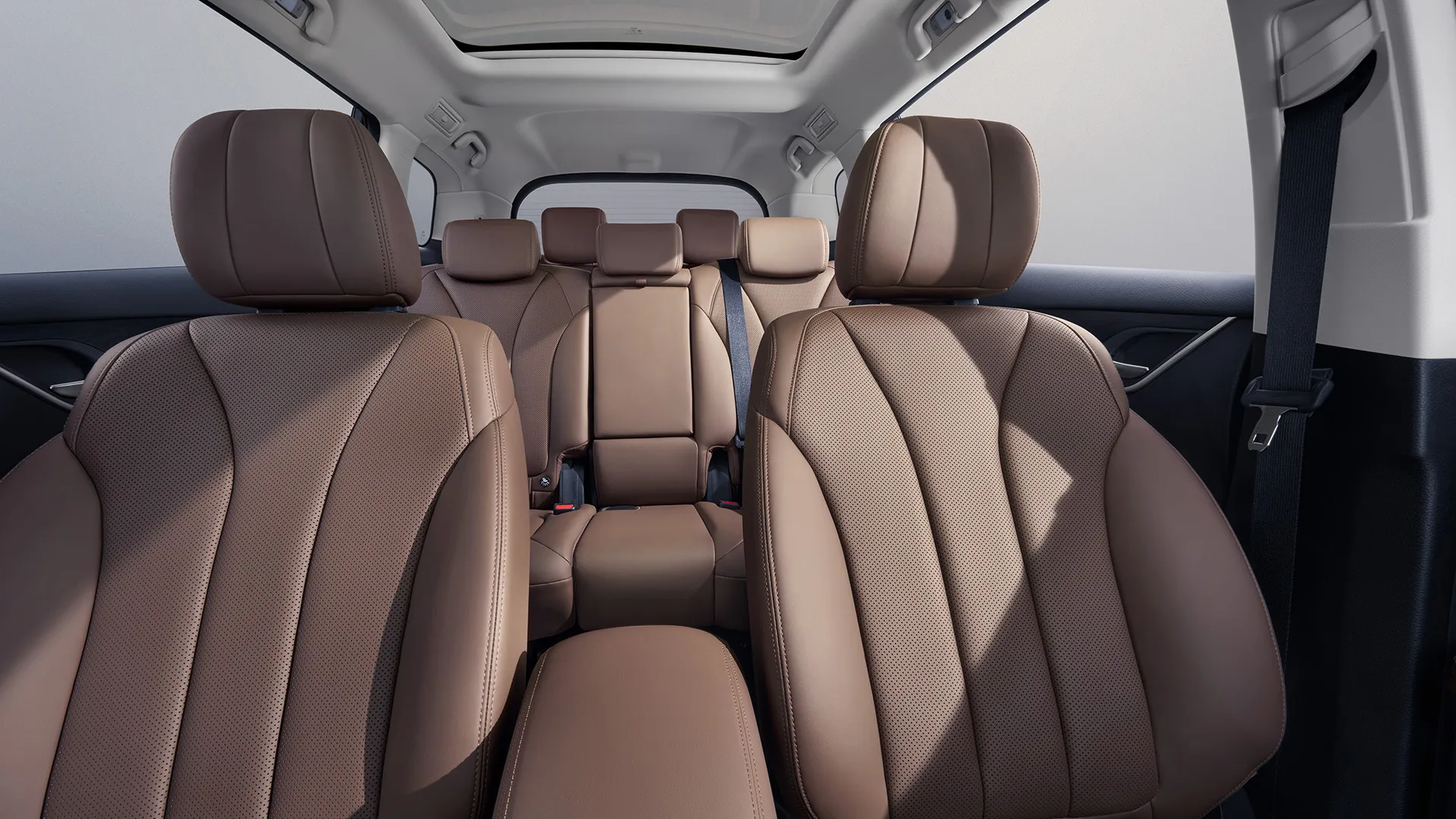 BYD M6 ghế lái - thiết kế ergonomic cho gia đình